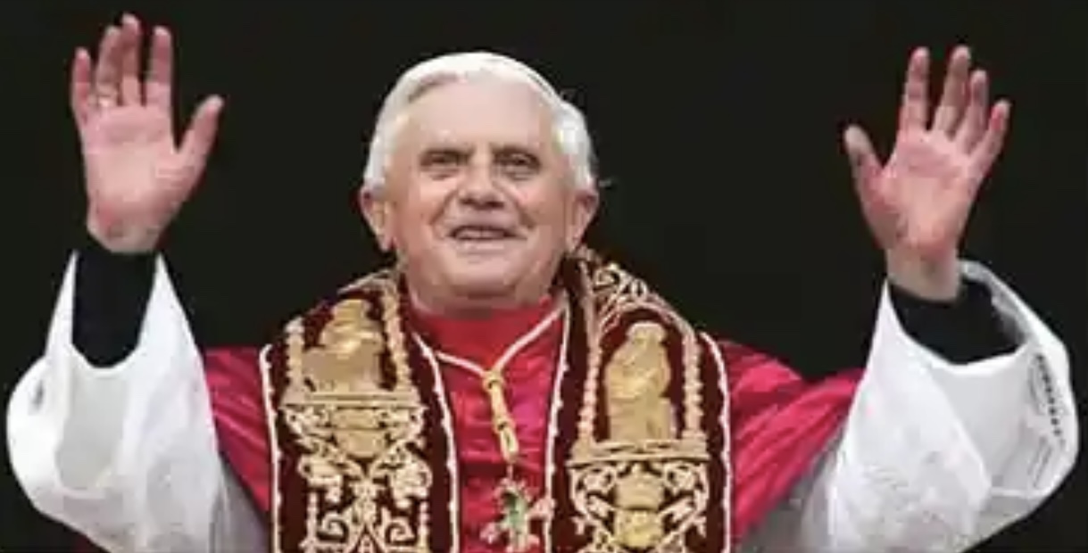 An informed Roman Catholic perspective on the death of Pope Benedict ...